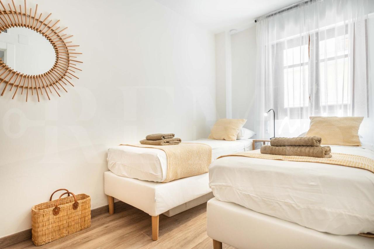 Spacious Apartment Next To Plaza De La Merced By Rems Malaga Exterior photo